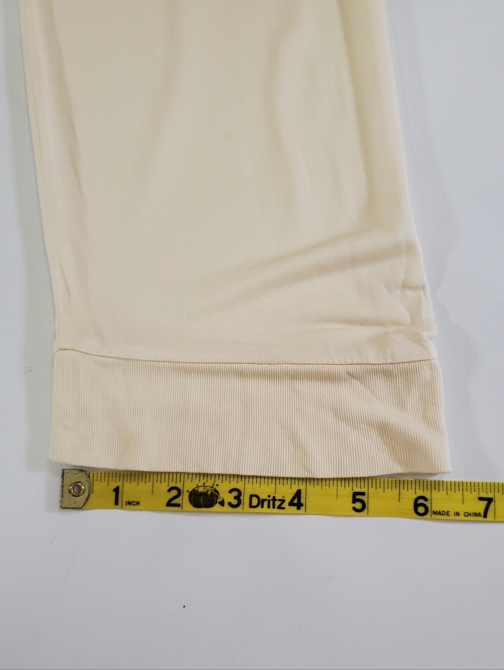 2651 * WinterSilks Silk Capri Crop Pants Cream Base Layer Pajamas Size L - Picture 9 of 11